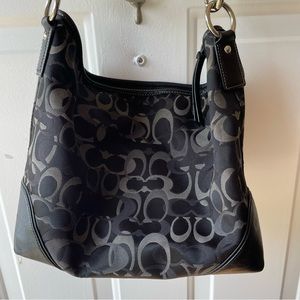 Vintage Coach Shoulder Black Silver Hobo Bag D1093-F15667